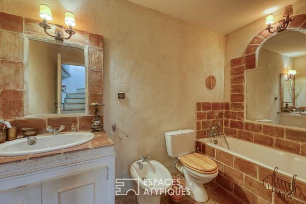 Maison authentique au coeur du village du Revest