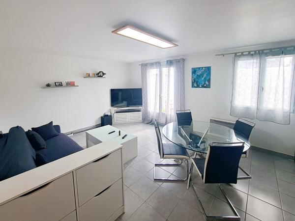 Appartement Meublé Chevry Cossigny 2 pièce(s) 40 m2