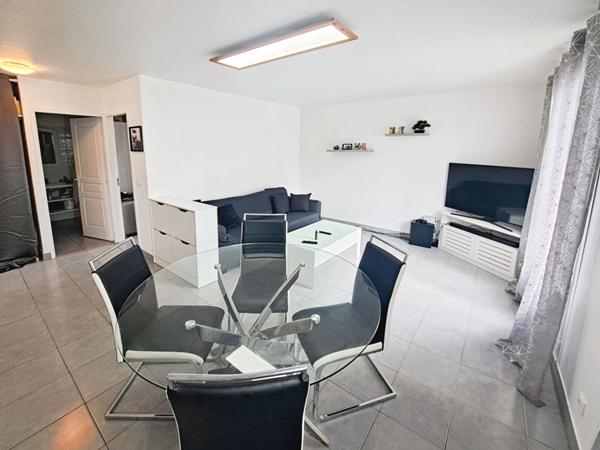 Appartement Meublé Chevry Cossigny 2 pièce(s) 40 m2