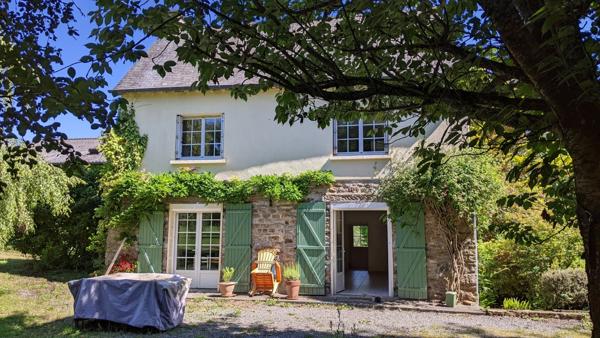 RARE A 5 MINUTES GARE ST MEDARD & St AUBIN D AUBIGNE MAISON T6/ 7 Sud 113m² 3/4 Ch & Belle pièce de vie