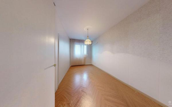 Appartement à vendre    5 pièces • 92 m2 Hoenheim