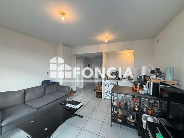 Location Appartement 2 pièces 40.27 m² - 69 RUE PIERRE DELORE Lyon 69008