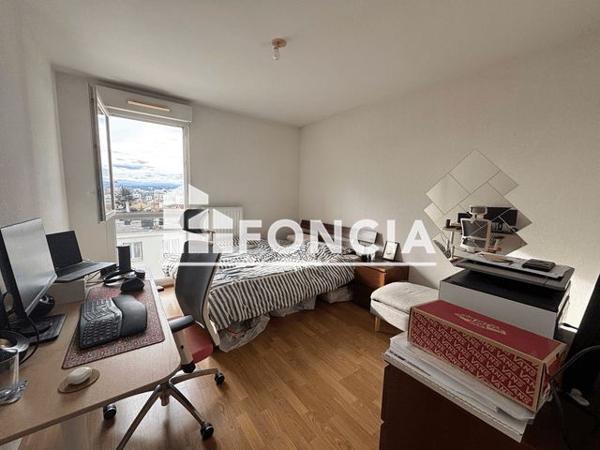 Location Appartement 2 pièces 40.27 m² - 69 RUE PIERRE DELORE Lyon 69008