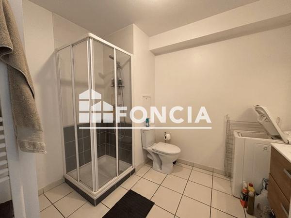 Location Appartement 2 pièces 40.27 m² - 69 RUE PIERRE DELORE Lyon 69008