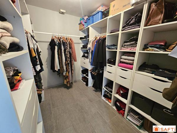 Maison plain-pied 4 chambres 182 m²