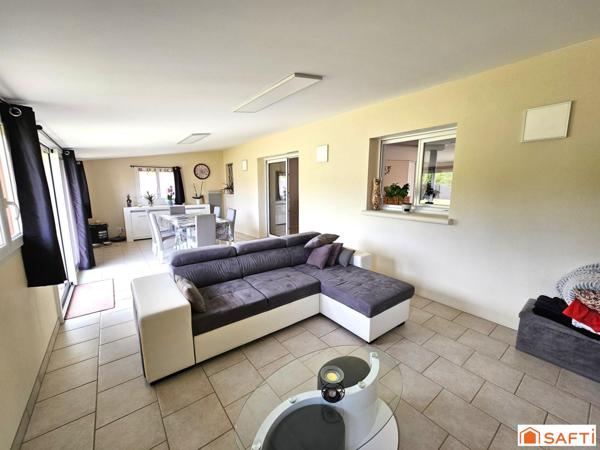 Maison plain-pied 4 chambres 182 m²