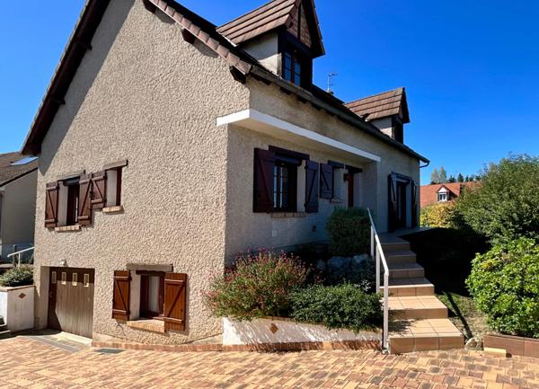 Maison À Vendre, dans la commune de Saint Doulchard