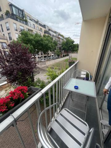 SURESNES République