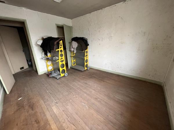 Maison à vendre 40 000 € Magnac-Laval 3 p 82,5 m² DPE D