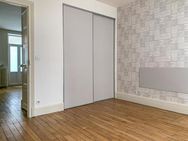 Immeuble Vichy 6 pièce(s) 120 m2