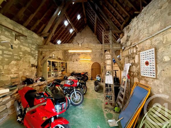 Maison à vendre  8 pièces - 252,51 m 2   VILLERS COTTERETS  - 02