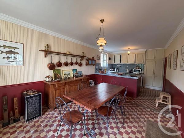 Maison à vendre  8 pièces - 252,51 m 2   VILLERS COTTERETS  - 02