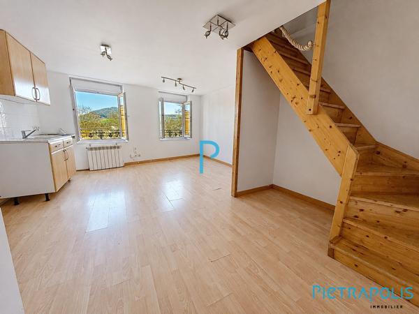 Jolie T2 en duplex au calme, proche du centre