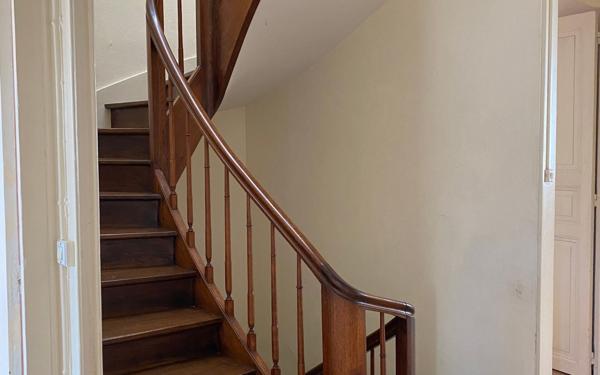 Immeuble à vendre    5 pièces • 143,49 m2 Montoire-sur-le-Loir