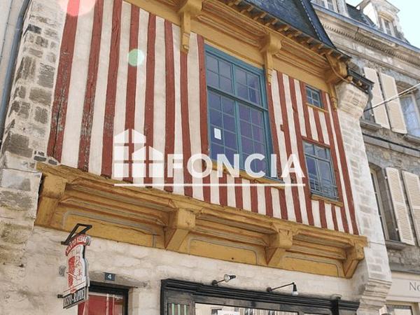 Location Local commercial 3 pièces 50 m² - 4 RUE DUGUESCLIN VITRE Vitre 35500