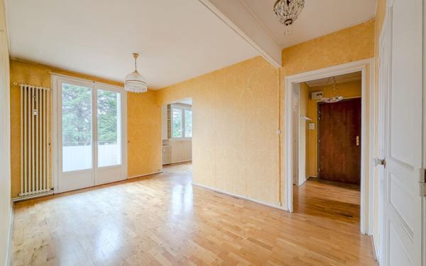 Appartement à vendre    3 pièces • 71,79 m2 Arpajon-sur-Cère