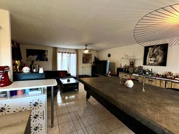 A VENDRE MAISON PLAIN-PIED 125 m2, GARAGE, CAVE, TERRAIN 725 m2