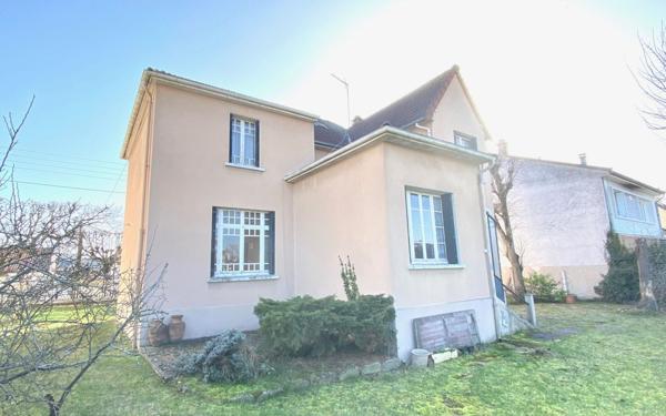 Maison à vendre    6 pièces •  Aubergenville
