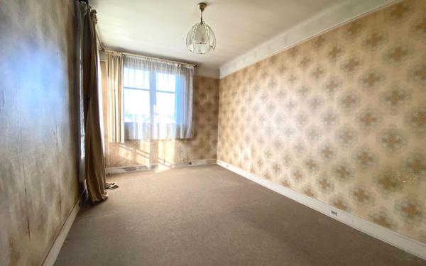 Maison à vendre    6 pièces •  Aubergenville