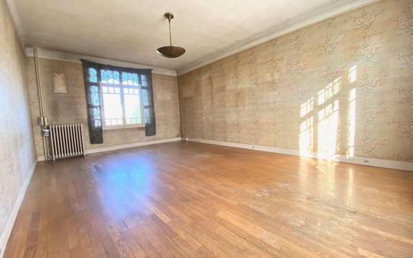 Maison à vendre    6 pièces •  Aubergenville