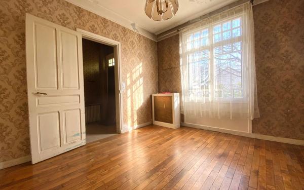 Maison à vendre    6 pièces •  Aubergenville