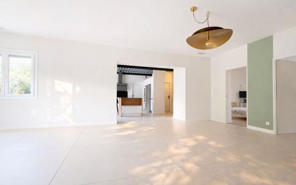 Maison à vendre    5 pièces •  Villeneuve-lès-Avignon