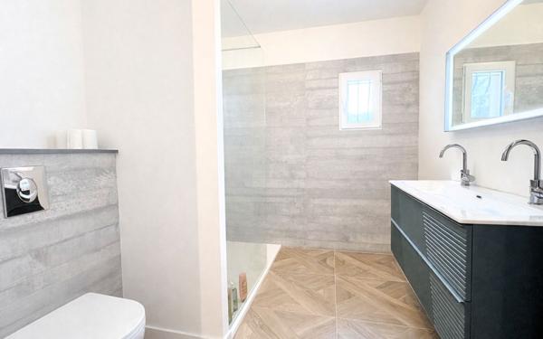 Maison à vendre    5 pièces •  Villeneuve-lès-Avignon