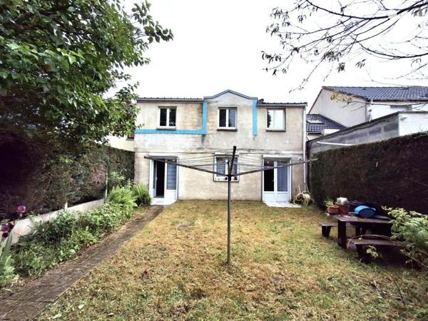 LILLE limite WATTIGNIES, prox CHRU, Maison de 1988 de 144m² hab (4 CH +1 STUDIO)  JARDIN  et GARAGE 