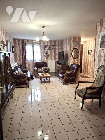 LILLE limite WATTIGNIES, prox CHRU, Maison de 1988 de 144m² hab (4 CH +1 STUDIO)  JARDIN  et GARAGE 