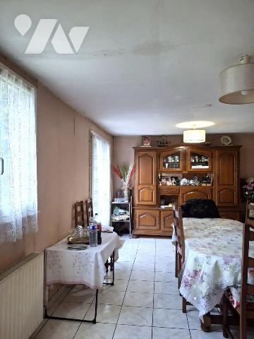 LILLE limite WATTIGNIES, prox CHRU, Maison de 1988 de 144m² hab (4 CH +1 STUDIO)  JARDIN  et GARAGE 