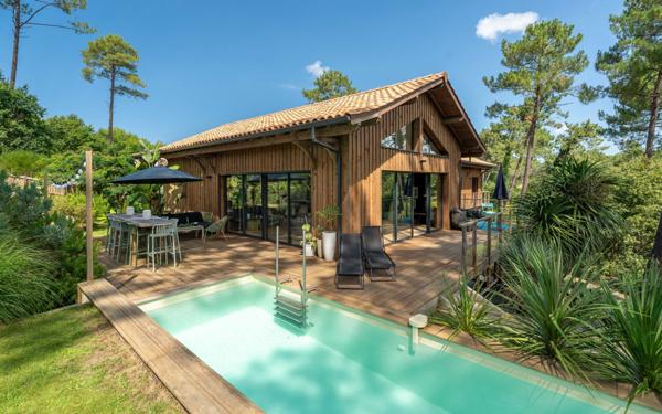 Maison à vendre    5 pièces •  Biscarrosse