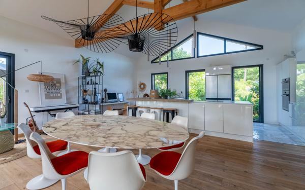 Maison à vendre    5 pièces •  Biscarrosse