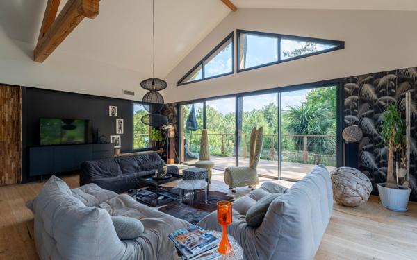 Maison à vendre    5 pièces •  Biscarrosse