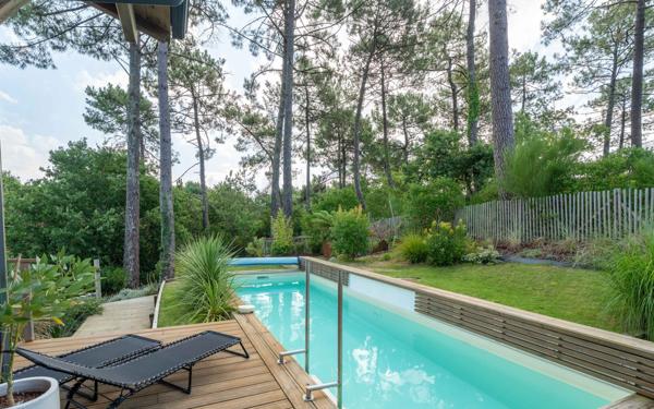 Maison à vendre    5 pièces •  Biscarrosse