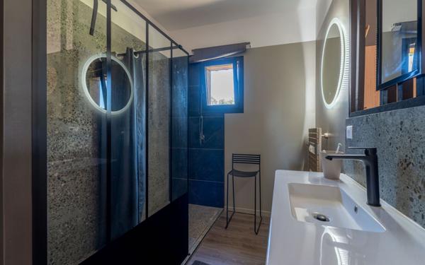 Maison à vendre    5 pièces •  Biscarrosse