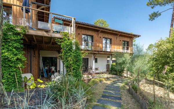 Maison à vendre    5 pièces •  Biscarrosse