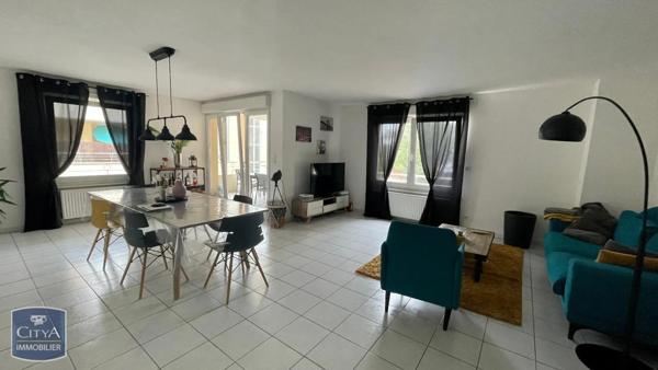 Appartement à louer 4 pièces 88.9m²