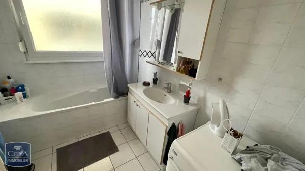 Appartement à louer 4 pièces 88.9m²