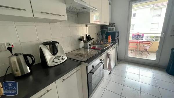 Appartement à louer 4 pièces 88.9m²