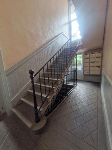 T2 bis de 63 m² – Charme de l’ancien à deux pas du centre-ville