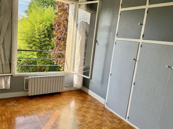 Appartement avec parking et balcon