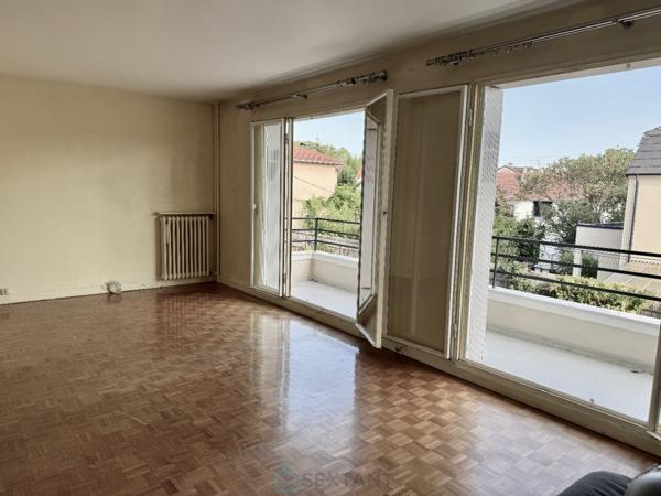 Appartement avec parking et balcon