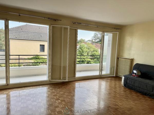 Appartement avec parking et balcon
