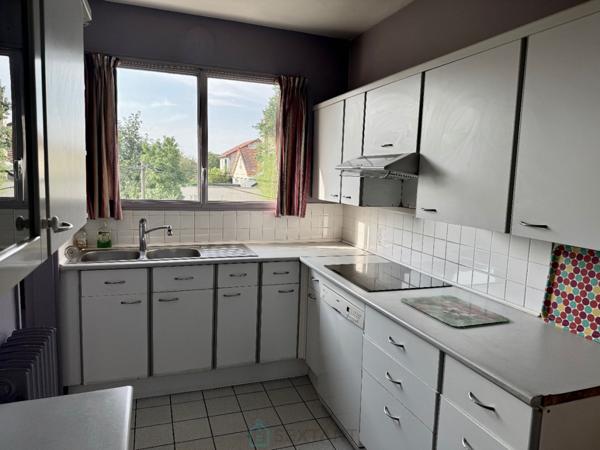 Appartement avec parking et balcon