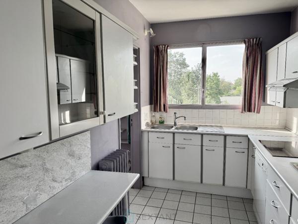 Appartement avec parking et balcon