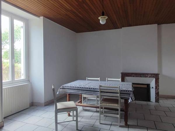 Maison à vendre |  Chalais |  5 pièces | 136 m²