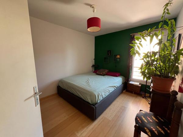 Bel appartement T3 de 64m² aux pieds du métro Gambetta !!