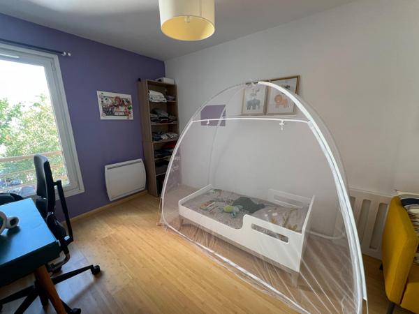 Bel appartement T3 de 64m² aux pieds du métro Gambetta !!