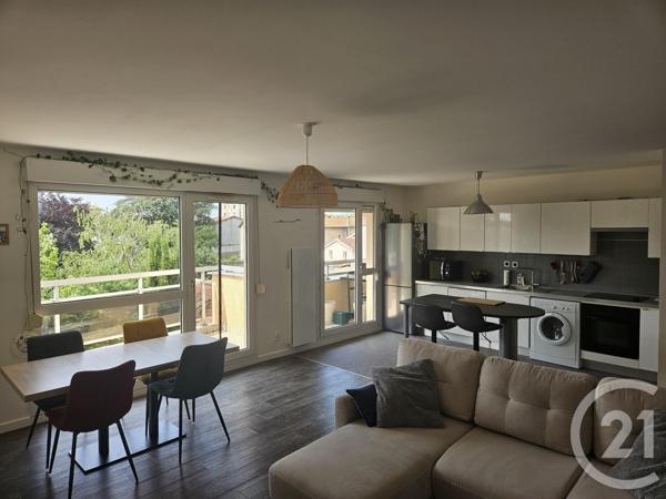 Appartement F4 à vendre  4 pièces - 84,06 m2 SATHONAY CAMP - 69