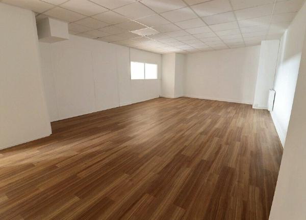 Appartement à vendre    5 pièces • 163 m2 Paris 19